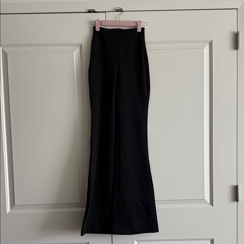 Express Elegant Body Contour Black Women's Pants